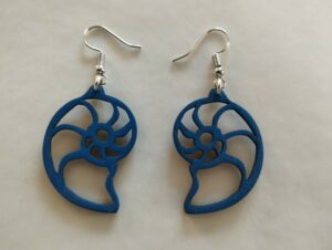 Boucles d'oreilles bleues coquille d'escargot