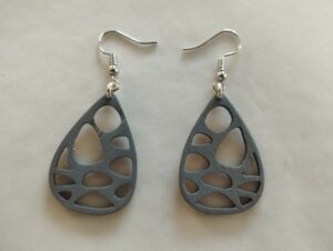 Boucles d'oreilles grises
