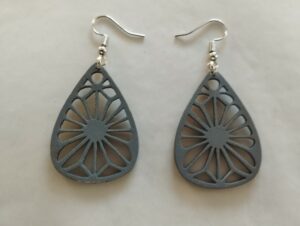 Boucles d'oreilles grises