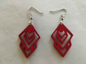 Boucles d'oreilles geometriques ouges deux losanges superposes